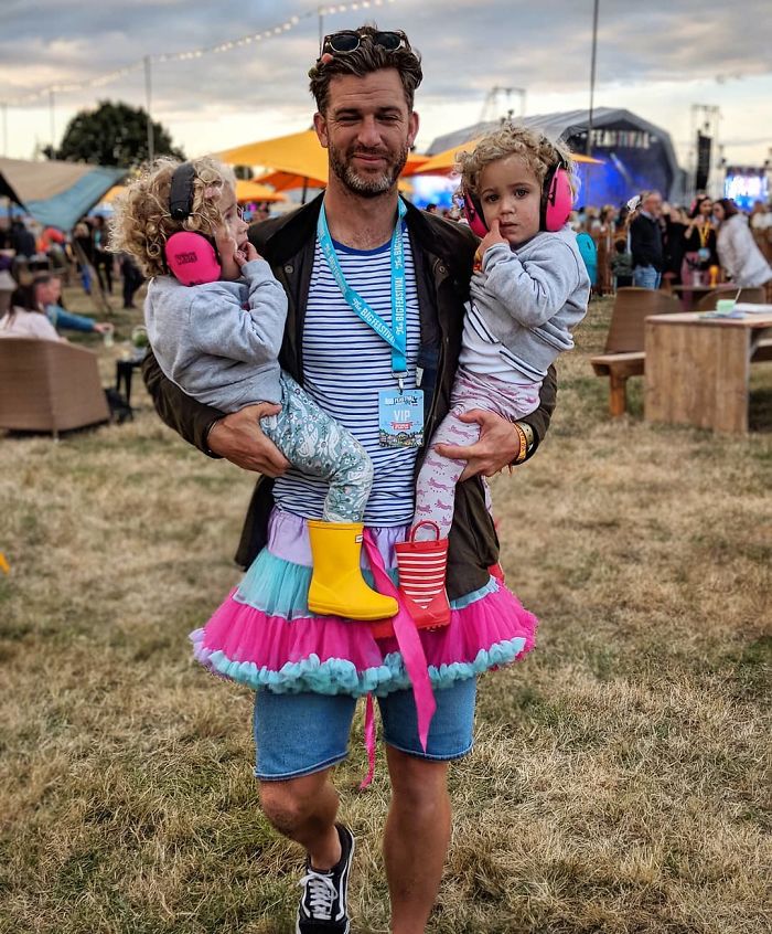 Father Of 4 Daughters Refuses To Sugarcoat His Instagram Pics, Already Has Almost 1 Million Followers