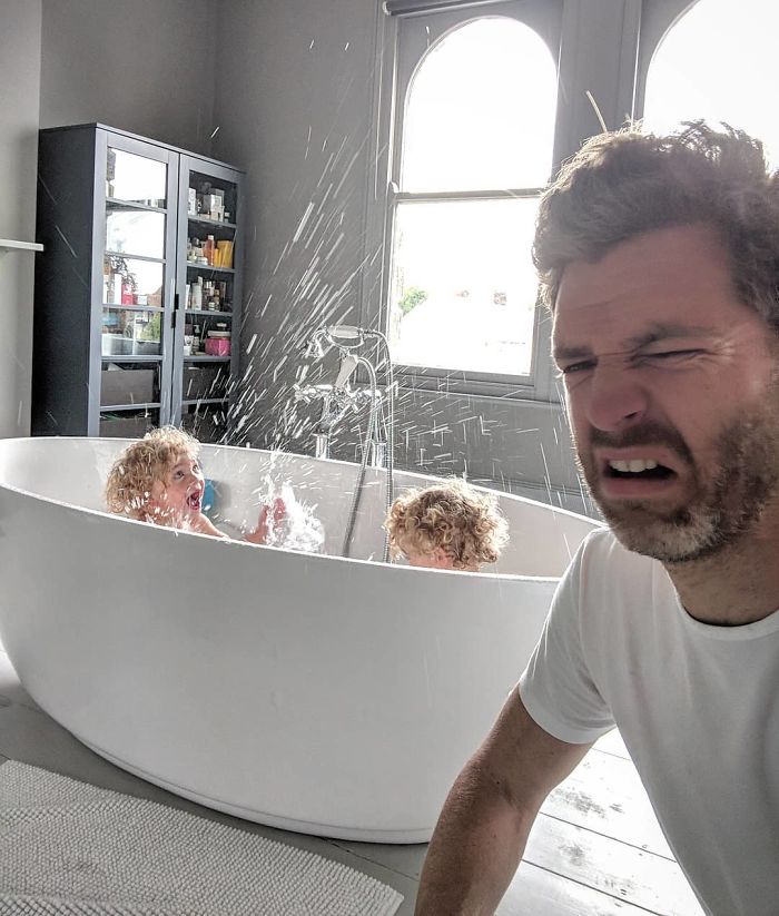 Father Of 4 Daughters Refuses To Sugarcoat His Instagram Pics, Already Has Almost 1 Million Followers