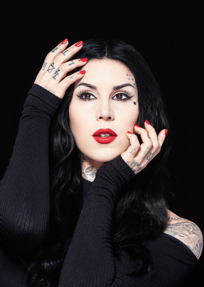This Thread Has People Revealing The Moment They Stopped Admiring These 40 Celebrities