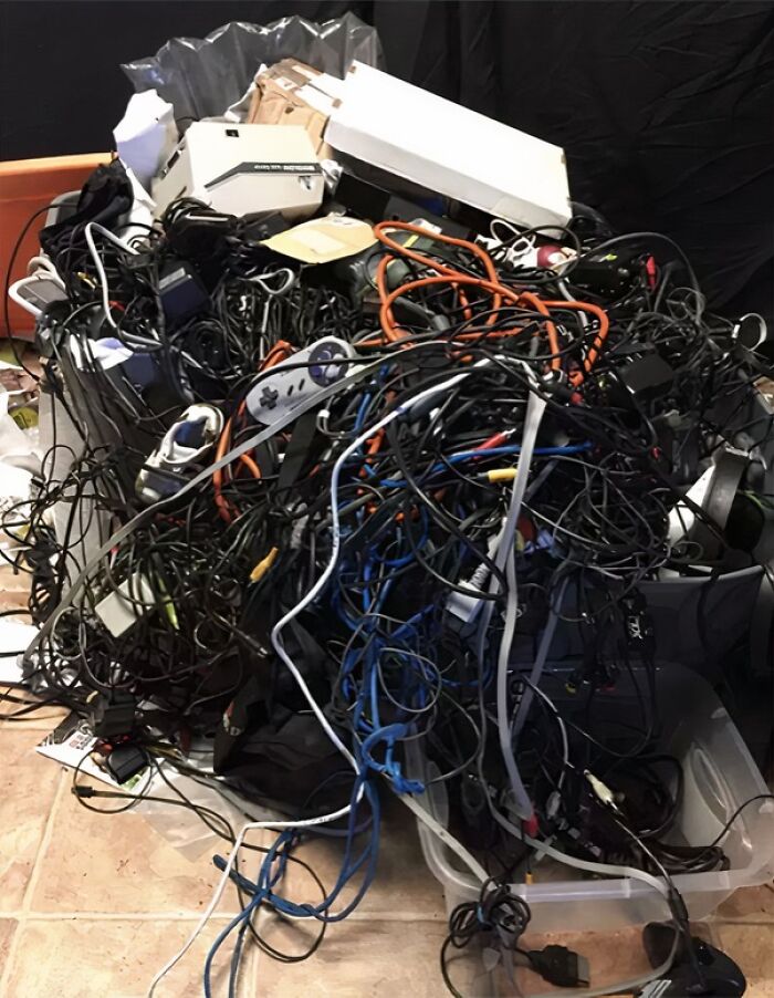Cómo mi novio guarda sus cables 